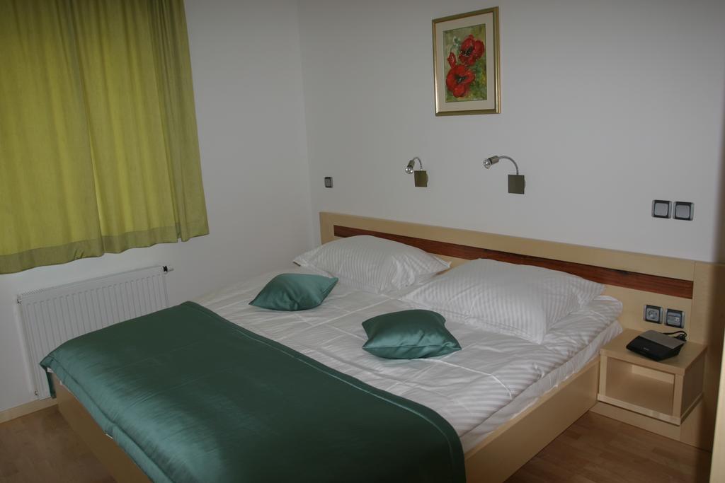 Apartments Veno 라스코 외부 사진